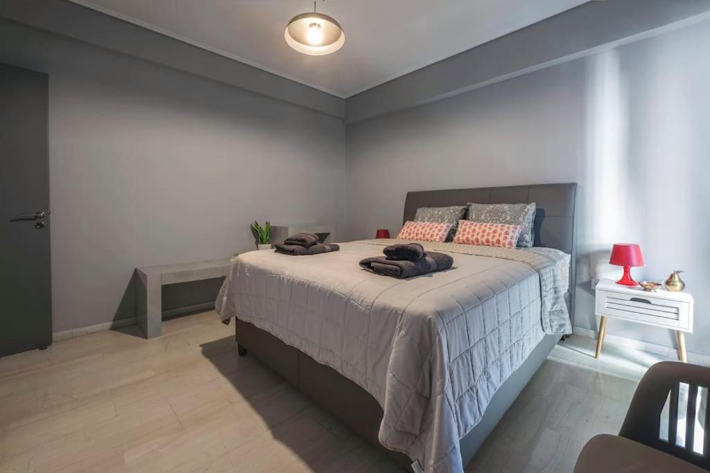 Beautiful Apt In Glyfada Center, Papandreou Street Athens Luaran gambar